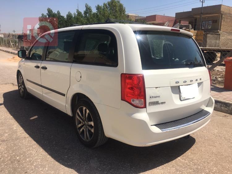 دودج كارافان
